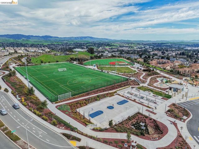 61101 Via Vicenza, San Ramon, CA 94583