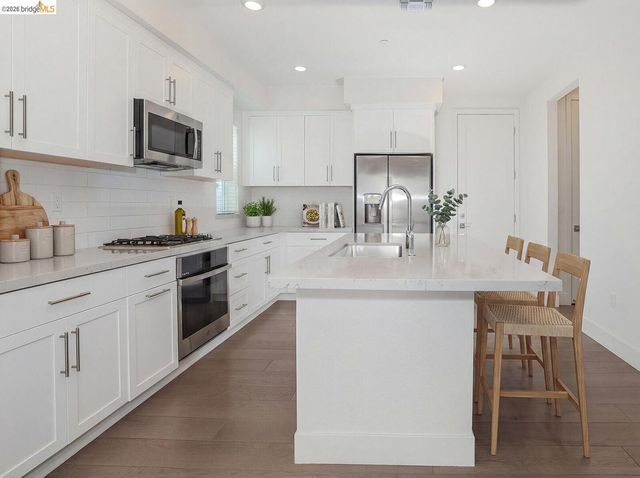 61101 Via Vicenza, San Ramon, CA 94583