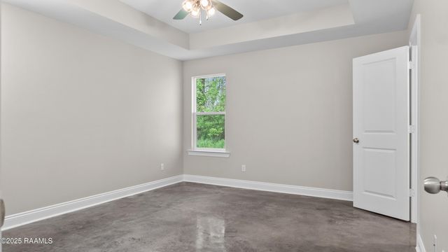 1025 Timber Trails Road, Breaux Bridge, LA 70517