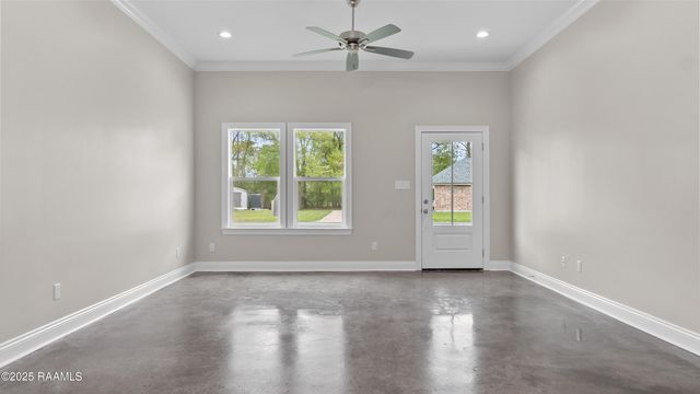 1025 Timber Trails Road, Breaux Bridge, LA 70517