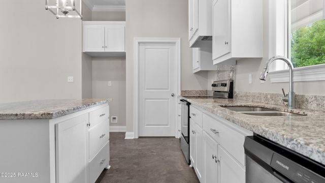 1025 Timber Trails Road, Breaux Bridge, LA 70517