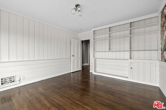 1307 S Rimpau Boulevard, Los Angeles, CA 90019