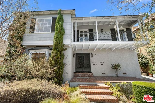 1307 S Rimpau Boulevard, Los Angeles, CA 90019