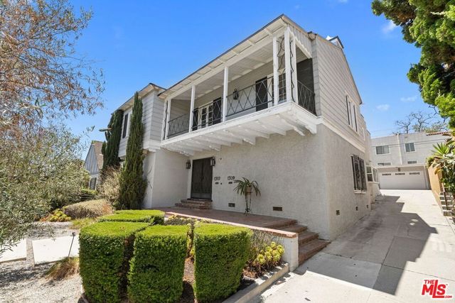 1307 S Rimpau Boulevard, Los Angeles, CA 90019