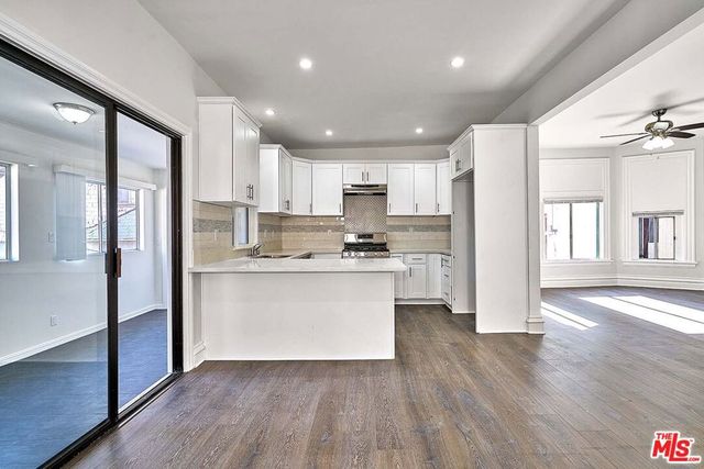 826 S Park View Street, Los Angeles, CA 90057