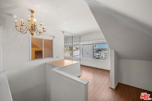 826 S Park View Street, Los Angeles, CA 90057