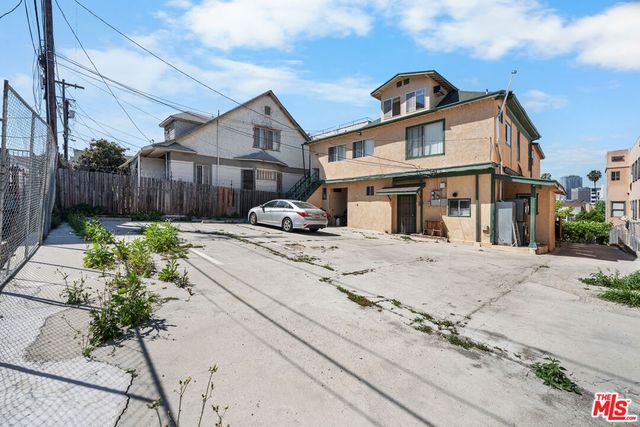 826 S Park View Street, Los Angeles, CA 90057