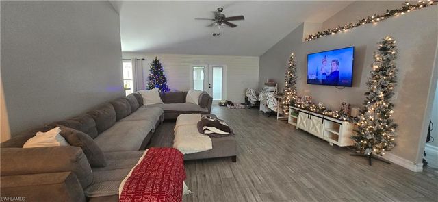 1812 NE 13th AVE, Cape Coral, FL 33909