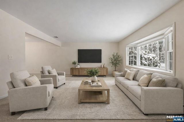 78 Woodmont Drive, Woodcliff Lake, NJ 07677