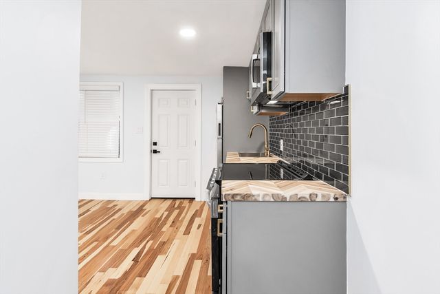 193 Appleton 3, Lowell, MA 01852