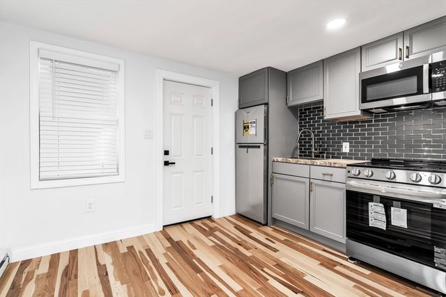193 Appleton 3, Lowell, MA 01852