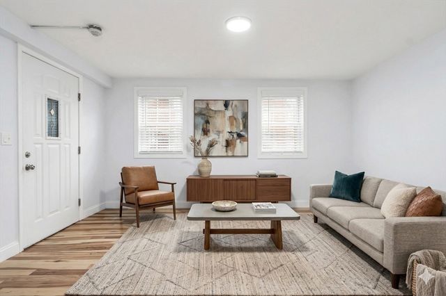 193 Appleton 3, Lowell, MA 01852