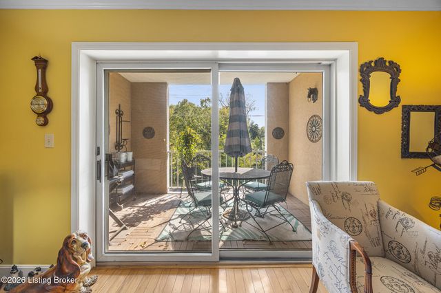 5601 Coach Gate Wynde 6A, Louisville, KY 40207