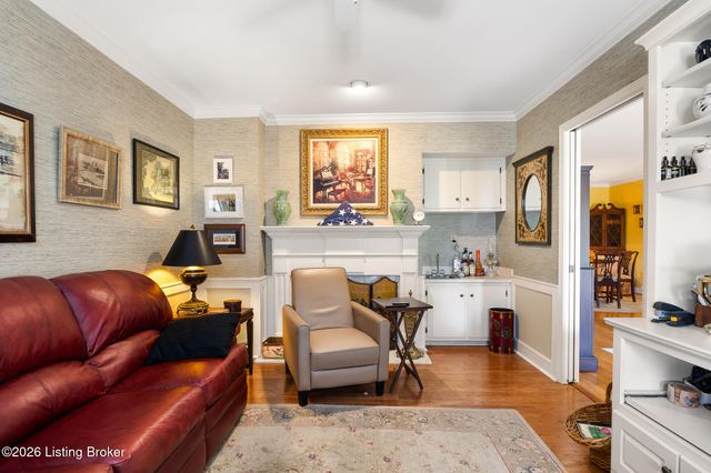 5601 Coach Gate Wynde 6A, Louisville, KY 40207