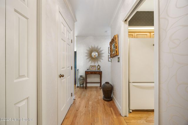 5601 Coach Gate Wynde 6A, Louisville, KY 40207