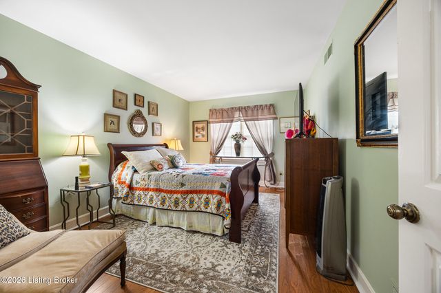 5601 Coach Gate Wynde 6A, Louisville, KY 40207