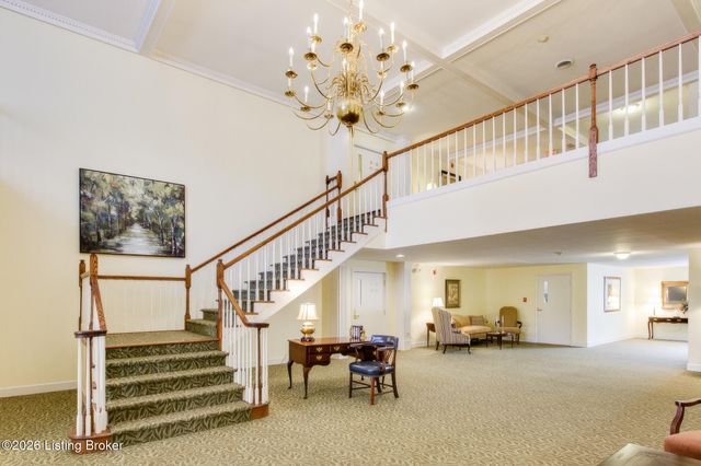 5601 Coach Gate Wynde 6A, Louisville, KY 40207