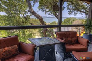 1422 Oakridge Lane, Canyon Lake, TX 78133