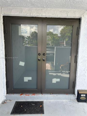 7402 NW 75th St, Tamarac, FL 33321