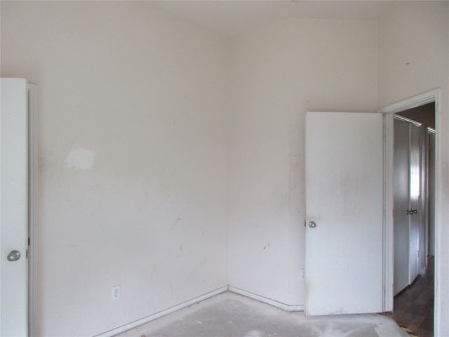 1100 Manhassett Court, Fort Worth, TX 76140