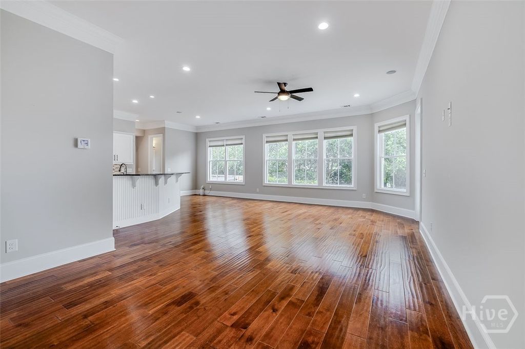 Image 7 of property listing at 195 Spanton Crescent, Pooler, GA 31322