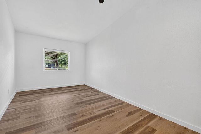 204 Chippendale Ave, Austin, TX 78745