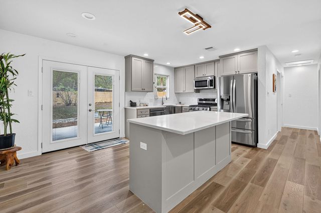 204 Chippendale Ave, Austin, TX 78745