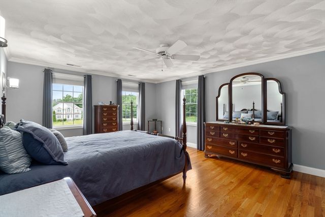 75 Birchwood Rd, Tewksbury, MA 01876