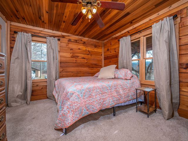 1528 KY-377, Vanceburg, KY 41179