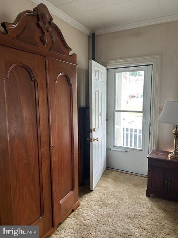 58 E RAILROAD ST, Spring Grove, PA 17362