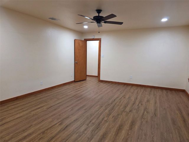 9506 Schmidt LN, Manor, TX 78653