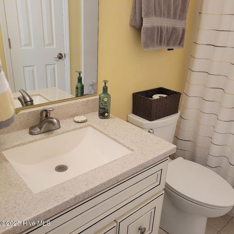 137 W Victoria Court E, Greenville, NC 27834