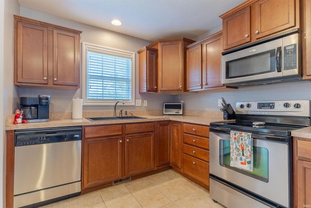 7720 St. Jordan Circle, Newburgh, IN 47630