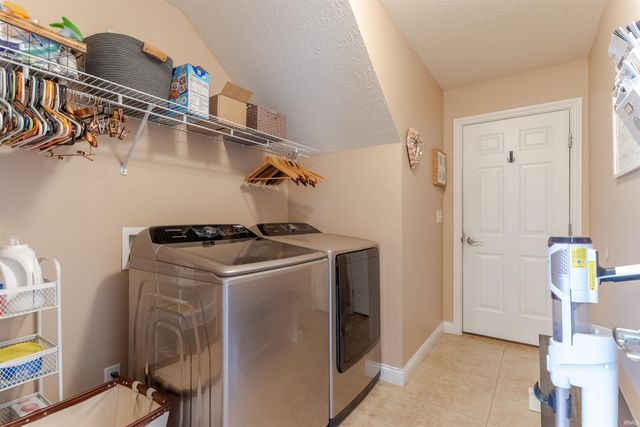 7720 St. Jordan Circle, Newburgh, IN 47630