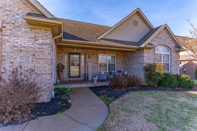 7720 St. Jordan Circle, Newburgh, IN 47630