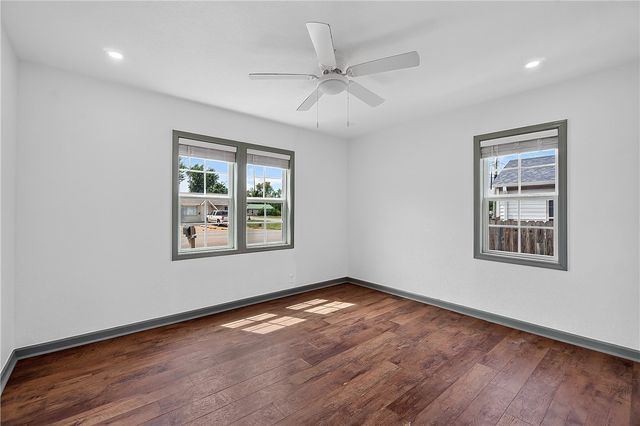 519 N 8th Street, Rogers, AR 72756