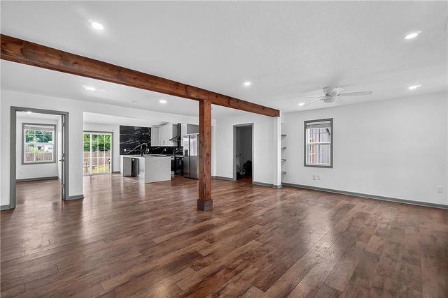 519 N 8th Street, Rogers, AR 72756