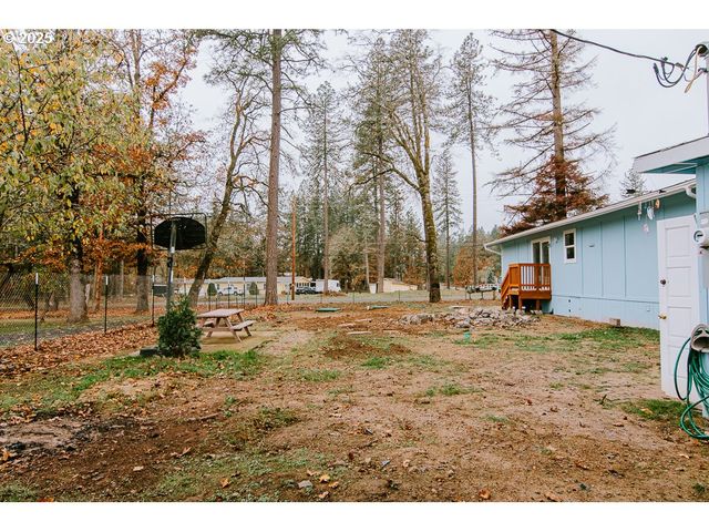 88247 ELLMAKER Rd, Veneta, OR 97487