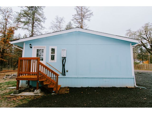 88247 ELLMAKER Rd, Veneta, OR 97487