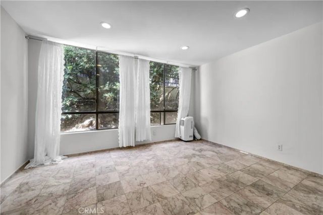 1900 Vine Street 212, Los Angeles, CA 90068