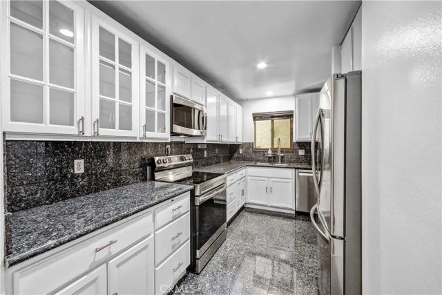 1900 Vine Street 212, Los Angeles, CA 90068