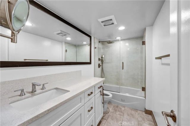 1900 Vine Street 212, Los Angeles, CA 90068