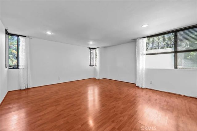 1900 Vine Street 212, Los Angeles, CA 90068