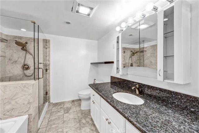 1900 Vine Street 212, Los Angeles, CA 90068