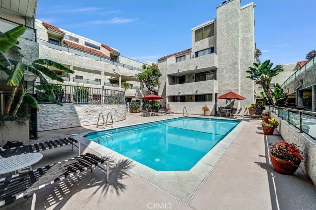 1900 Vine Street 212, Los Angeles, CA 90068