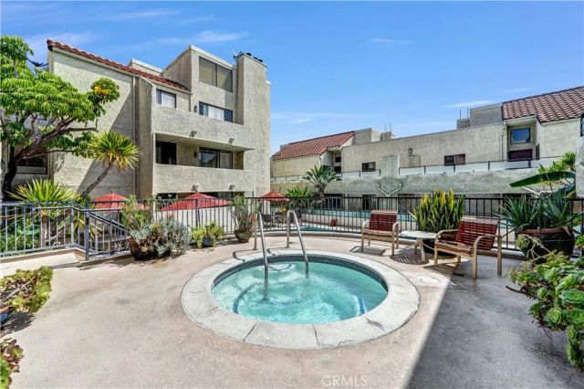 1900 Vine Street 212, Los Angeles, CA 90068