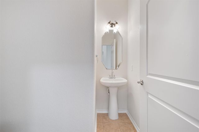 300 Blossom Valley STRM, Buda, TX 78610