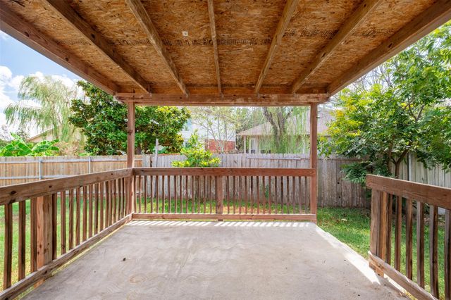 300 Blossom Valley STRM, Buda, TX 78610