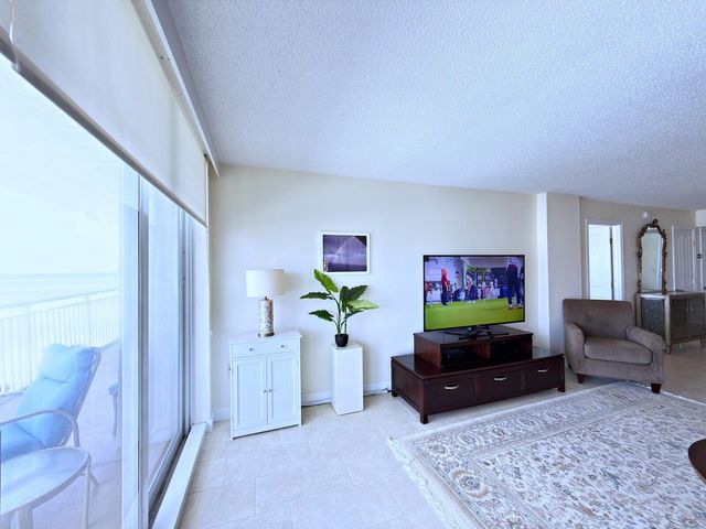 3546 S Ocean Boulevard 826, South Palm Beach, FL 33480