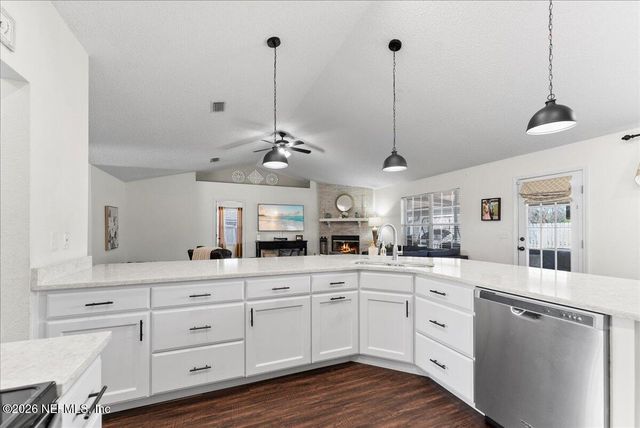 10377 SHELBY CREEK Road N, Jacksonville, FL 32221